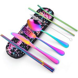 Portable utensil set